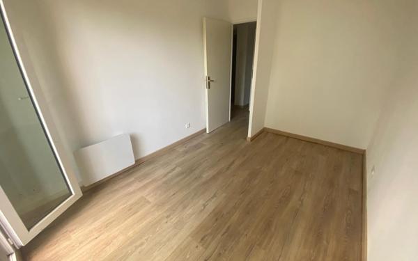 Appartement à vendre    2 pièces • 39,98 m2 Noisy-le-Grand