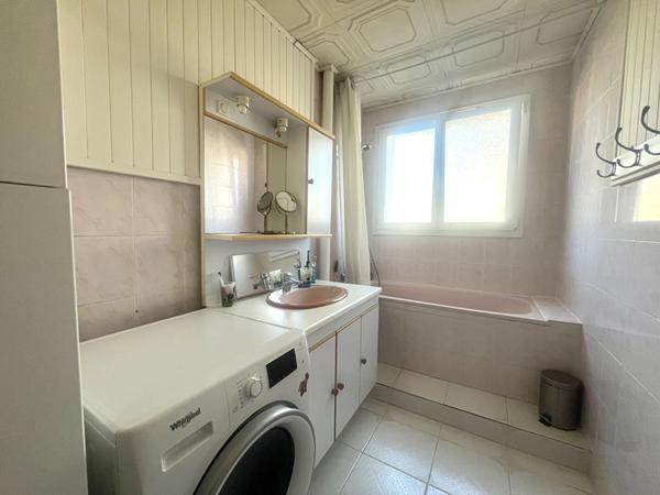 APPARTEMENT DE 3 PIECES A VENDRE A PLAISIR