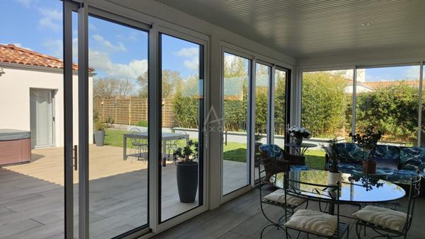 Maison 2022 – 80 m² de pièce de vie – jacuzzi – dépendance 70 m² – aucun travaux