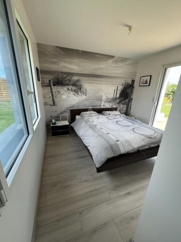 Maison 2022 – 80 m² de pièce de vie – jacuzzi – dépendance 70 m² – aucun travaux