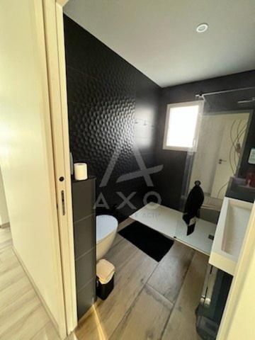 Maison 2022 – 80 m² de pièce de vie – jacuzzi – dépendance 70 m² – aucun travaux