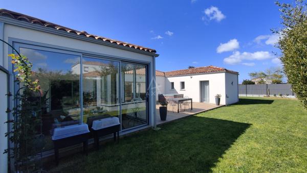 Maison 2022 – 80 m² de pièce de vie – jacuzzi – dépendance 70 m² – aucun travaux