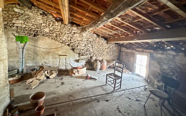 Maison à vendre    5 pièces • 170 m2 Agonac