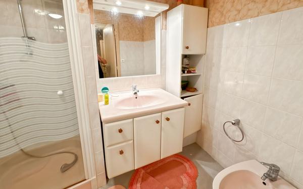 Maison à vendre    5 pièces • 170 m2 Agonac