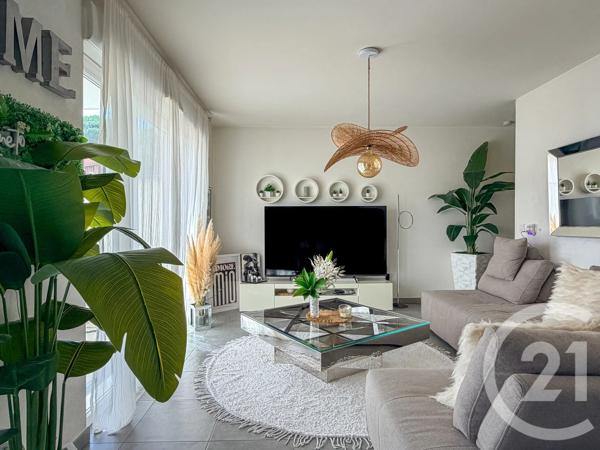Appartement F2 à vendre  2 pièces - 47,13 m 2   LA VALETTE DU VAR  - 83