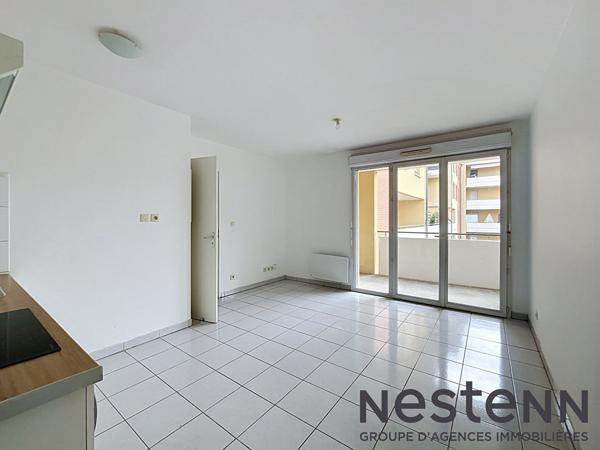 Appartement T2 avec balcon et 2 places de parking à Muret - vendu libre de tout occupant