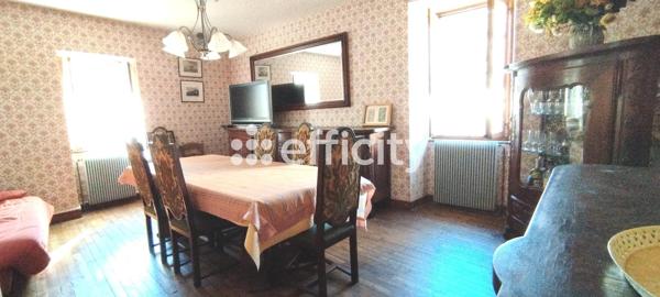 Maison
         6 pièces
        - 130 m² 130 000 € *