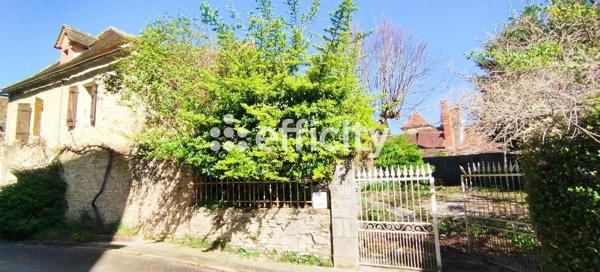 Maison
         6 pièces
        - 130 m² 130 000 € *