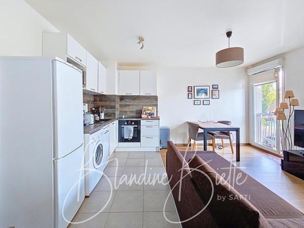 T2 dans résidence récente à 17 mn à pied du RER