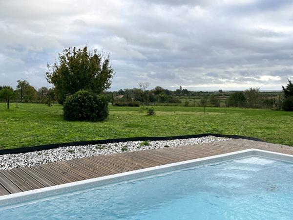 Meschers-sur-Gironde (17132) 

ENSEMBLE DE DEUX MAISONS