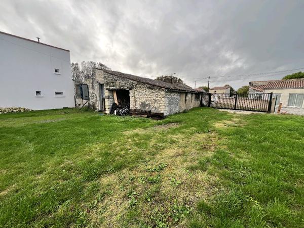 Meschers-sur-Gironde (17132) 

ENSEMBLE DE DEUX MAISONS