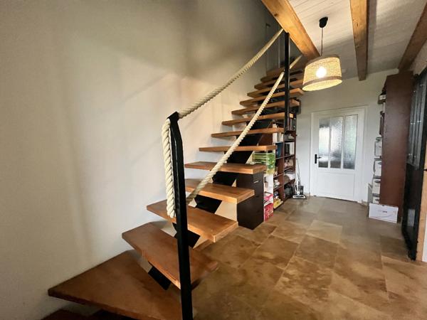 Meschers-sur-Gironde (17132) 

ENSEMBLE DE DEUX MAISONS