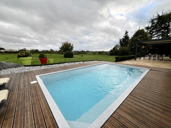 Meschers-sur-Gironde (17132) 

ENSEMBLE DE DEUX MAISONS