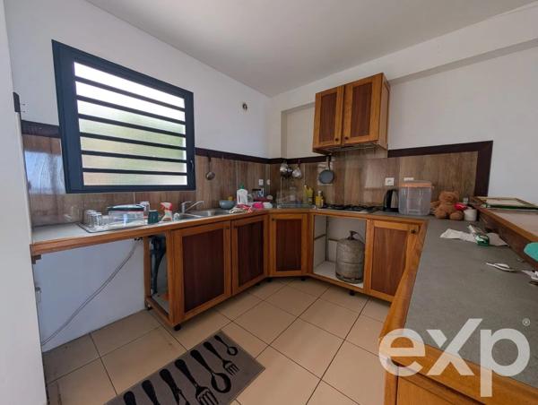 ETANG SAINT-LEU  (≈ 400 m alt) – T3 VUE MER PANORAMIQUE – 70 m² – 210 000 € HAI