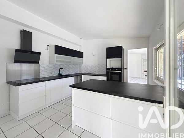 Maison à vendre 5 pièces 109 m² Balaruc-les-Bains