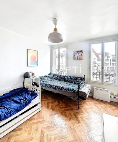 2 pièces lumineux au calme – Métro à pied