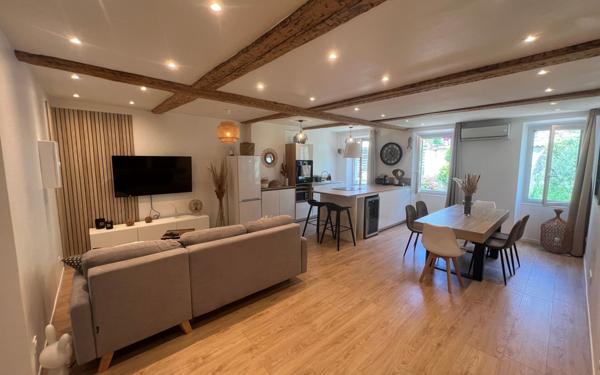 Appartement à vendre    4 pièces • 84 m2 Hyères