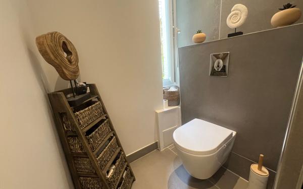 Appartement à vendre    4 pièces • 84 m2 Hyères