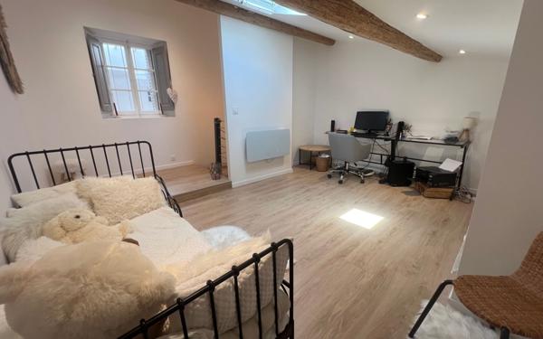 Appartement à vendre    4 pièces • 84 m2 Hyères