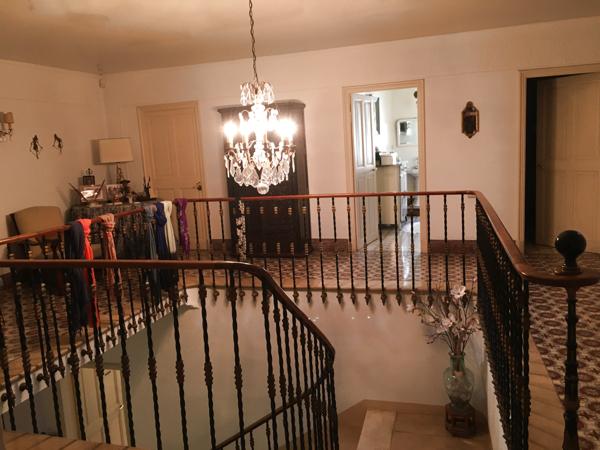 Roquemaure (30150) DANS VILLAGE DU GARD, PROXIMITE AVIGNON, SPACIEUSE MAISON DE VILLAGE DE CHARME AVEC JARDIN, GARAGE ET PISCINE