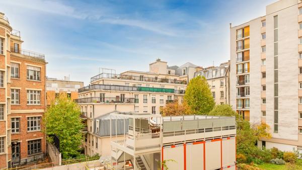 Appartement Paris 10e - CANAL SAINT-MARTIN / JAURES