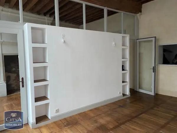 Appartement à louer 2 pièces 70.49m²