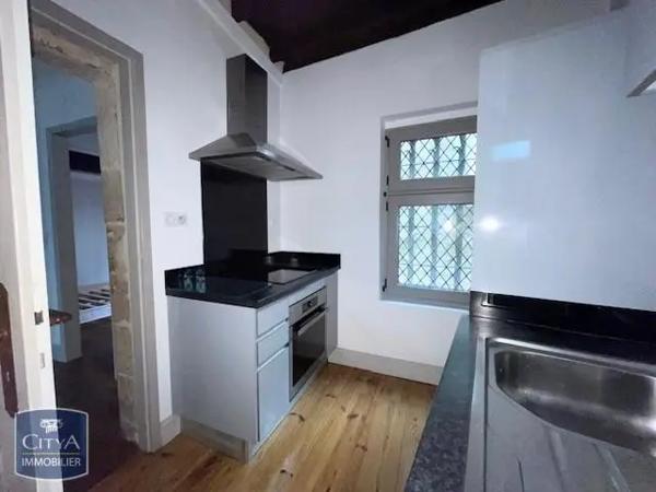 Appartement à louer 2 pièces 70.49m²