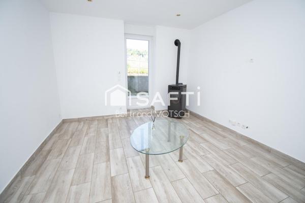 Agréable maison de cité rénovée