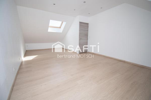 Agréable maison de cité rénovée