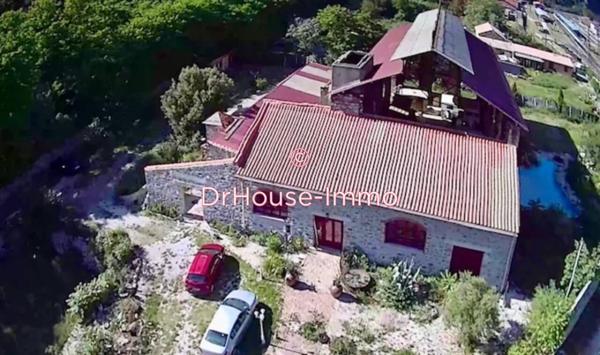 Bien immobilier à vendre 10 pièces de 200 m²