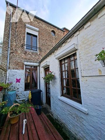 FOURMIES Maison à vendre
Maison actuellement louée moyennant un loyer mensuel de 559,14  euros...