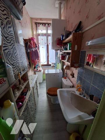 FOURMIES Maison à vendre
Maison actuellement louée moyennant un loyer mensuel de 559,14  euros...