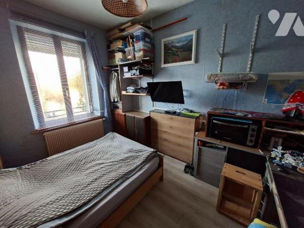 FOURMIES Maison à vendre
Maison actuellement louée moyennant un loyer mensuel de 559,14  euros...