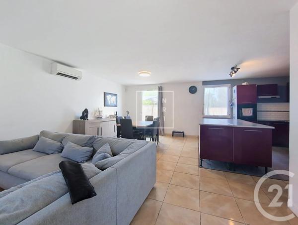 Maison à vendre  5 pièces - 96,30 m 2   PEYRESTORTES  - 66