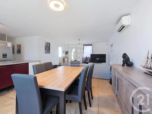 Maison à vendre  5 pièces - 96,30 m 2   PEYRESTORTES  - 66
