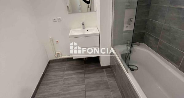 Location Appartement 3 pièces 62.76 m² - Lens 62300