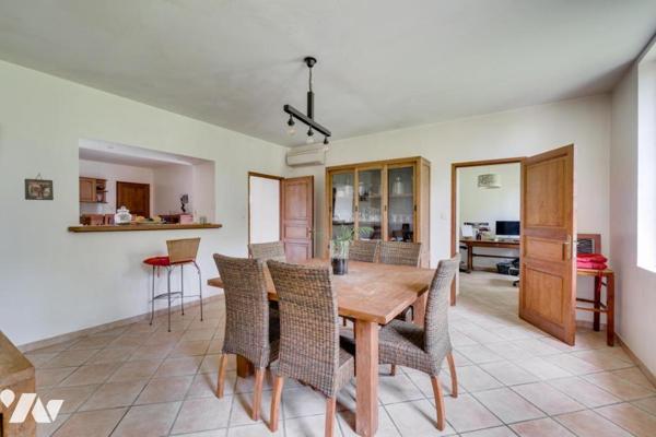 A VENDRE Exceptionnelle propriété équestre