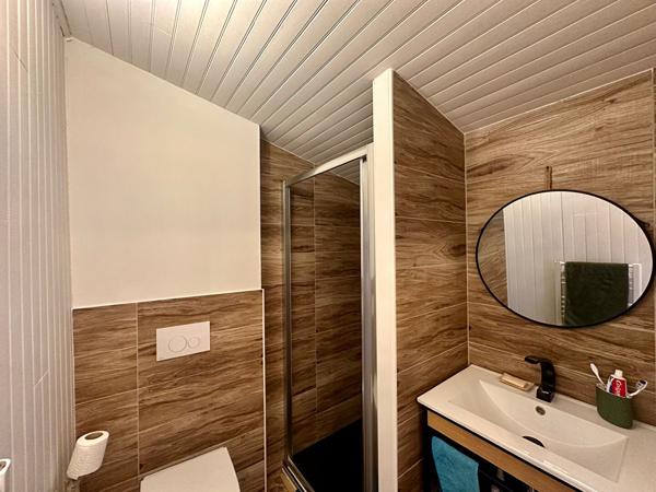 MAISON MEUBLEE ET RENOVEE A PEZENS