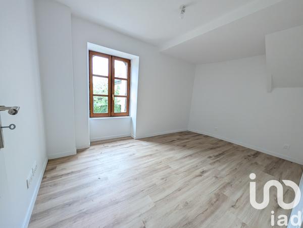 Location appartement 2 pièces 42 m² Courson-les-Carrières