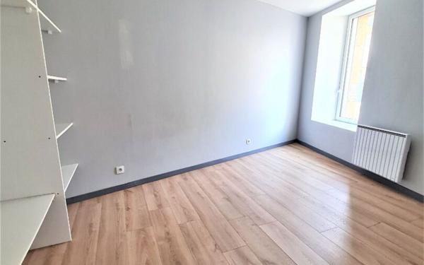 Appartement à louer    3 pièces • 55,62 m2    Quimperlé