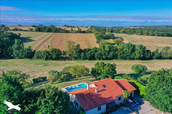 Maison à vendre |  L'Isle-Jourdain |  6 pièces | 170 m²