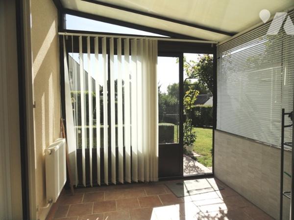 Château-Thierry -  Pavillon sur sous-sol de type 7 avec 4 chambres. L'ensemble sur terrain.