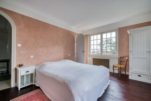 BELLE PROPRIETE A LA TREMBLADE A 800 M DU CENTRE VILLE