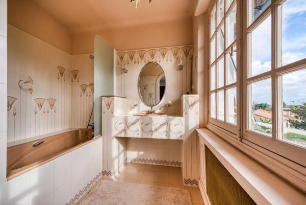 BELLE PROPRIETE A LA TREMBLADE A 800 M DU CENTRE VILLE