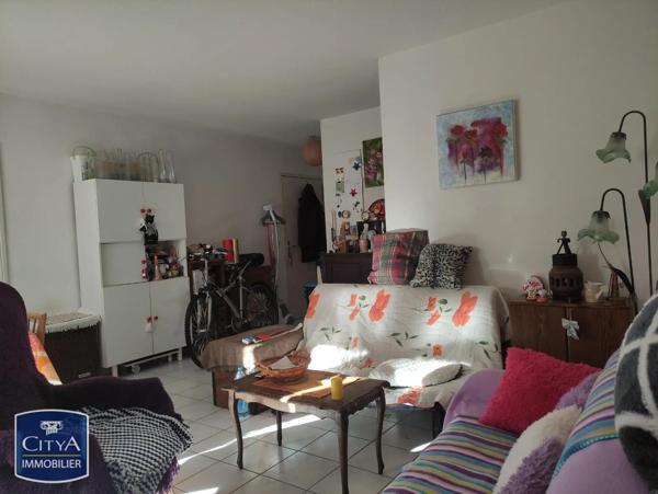 Appartement à louer 3 pièces 54.3m² Vauvert (30600)