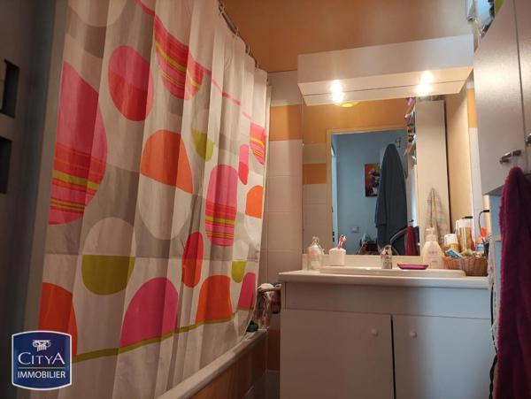 Appartement à louer 3 pièces 54.3m² Vauvert (30600)