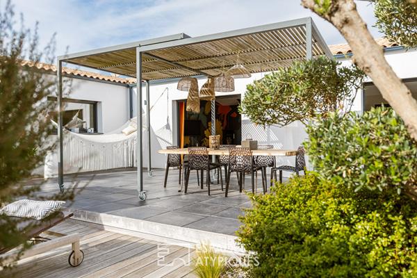 Douceur de vivre pour cette contemporaine aux finitions soignées