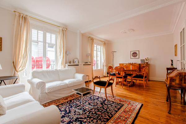 Appartement Paris 4 pièce(s) 67.38 m2