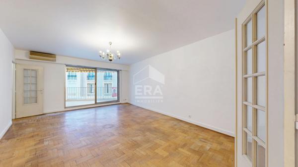 NICE - MUSICIENS / GAMBETTA : VASTE 4 PIÈCES AVEC TERRASSE ET BALCONS