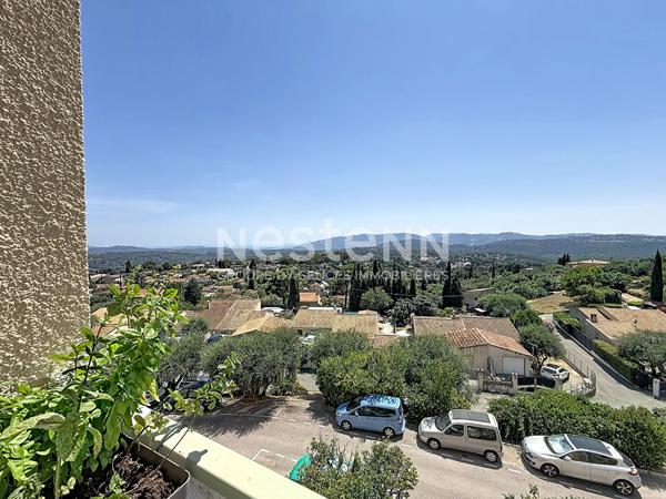 -EXCLUSIVITÉ- Appartement 3 pièces avec terrasse, vue mer et montagnes / Grasse, quartier Saint-Jacques